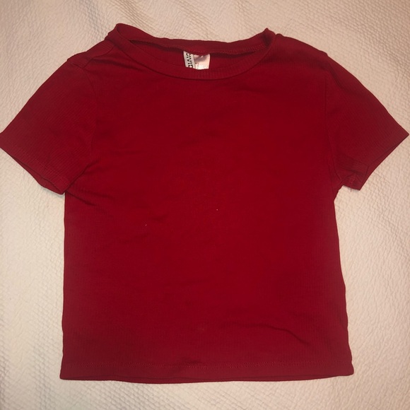 Basic cropped red T-shirt - Picture 1 of 2